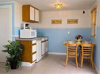 Seaside Inn Falmouth Exterior photo